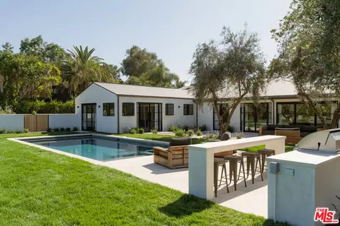 99 Sierra Vista Rd, Santa Barbara, CA 93108