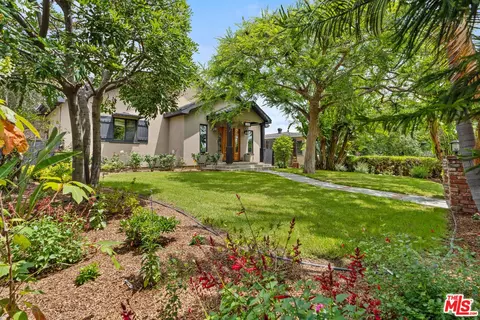 1865 E Villa St, Pasadena, CA 91107 photo 2