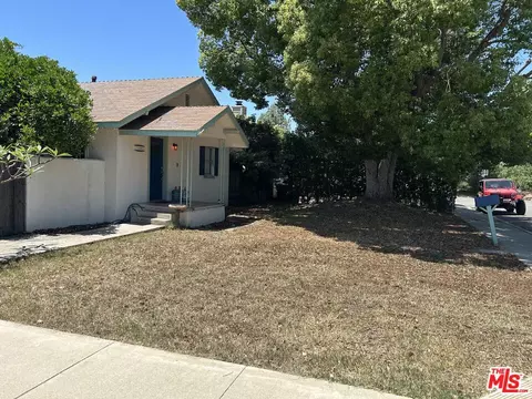 1990 7th St, La Verne, CA 91750