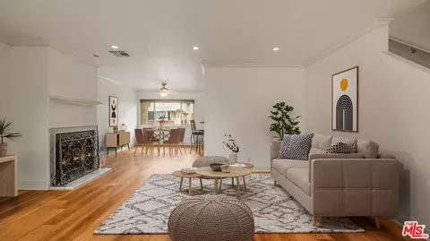 715 County Square Dr #2, Ventura, CA 93003