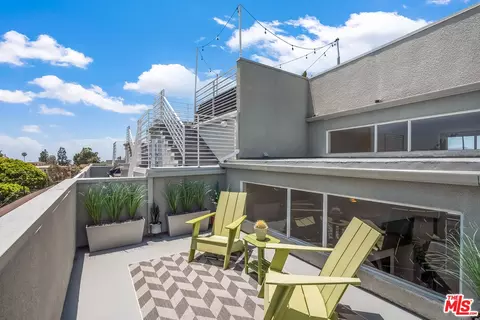 2020 6th St #2, Santa Monica, CA 90405