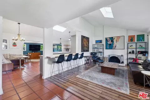 29429 Trailway Ln, Agoura Hills, CA 91301