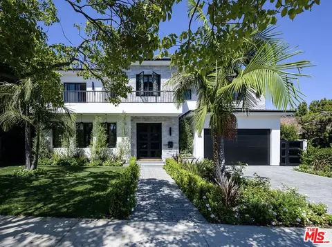 730 Toyopa Dr, Pacific Palisades, CA 90272