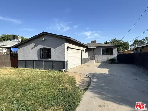 4825 Mayfair Ct, Bakersfield, CA 93307