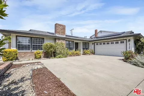 Exterior - 2735 Beth Pl, Simi Valley, CA 93065 photo 1 of 8