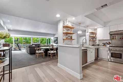 13600 Marina Pointe Dr #312, Marina Del Rey, CA 90292