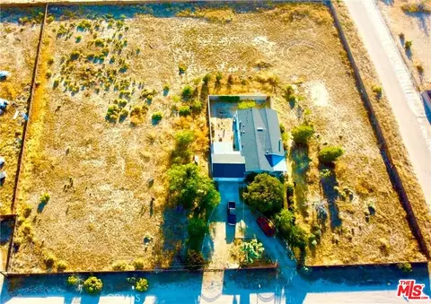 47347 92nd St, Lancaster, CA 93536 photo 2