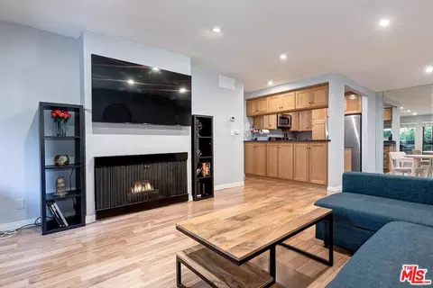 950 N Kings Rd #139, West Hollywood, CA 90069