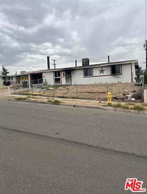 550 Frances Dr, Barstow, CA 92311
