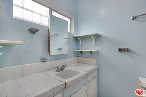 717 Marco Pl, Venice, CA 90291 photo 15