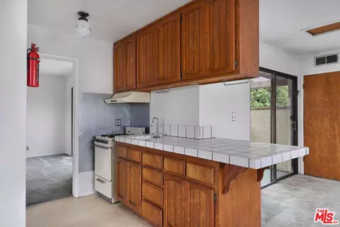 717 Marco Pl, Venice, CA 90291 photo 23