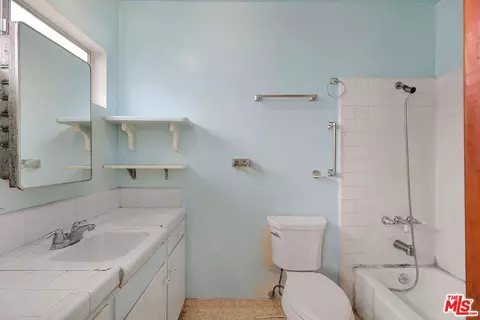717 Marco Pl, Venice, CA 90291 photo 14