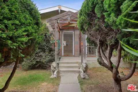 717 Marco Pl, Venice, CA 90291 photo 2
