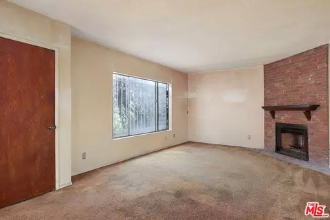 717 Marco Pl, Venice, CA 90291 photo 6