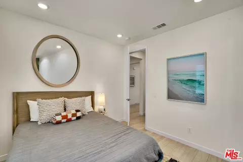 27703 Sequel Ct, Valencia, CA 91381 photo 23
