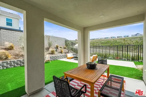 27703 Sequel Ct, Valencia, CA 91381 photo 27