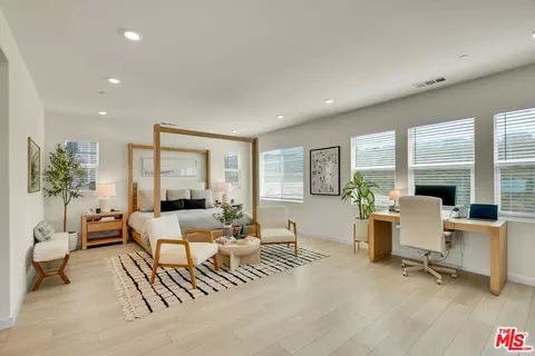 27703 Sequel Ct, Valencia, CA 91381 photo 12