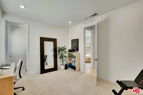 27703 Sequel Ct, Valencia, CA 91381 photo 22