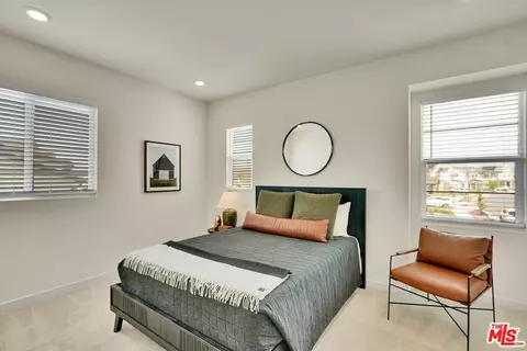 27703 Sequel Ct, Valencia, CA 91381 photo 18