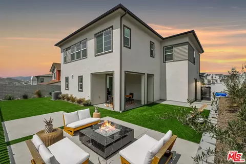 27703 Sequel Ct, Valencia, CA 91381 photo 25