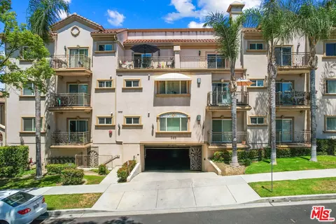 565 E San Jose Ave #PH1, Burbank, CA 91501