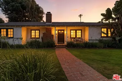 14253 Collins St, Sherman Oaks, CA 91401