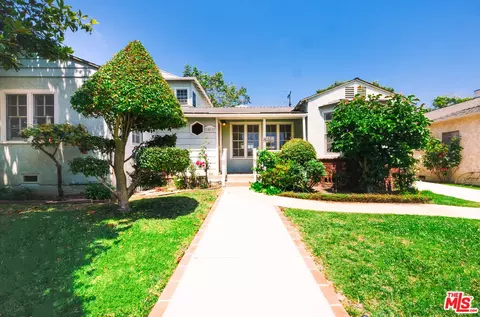 1011 Stanford St, Santa Monica, CA 90403