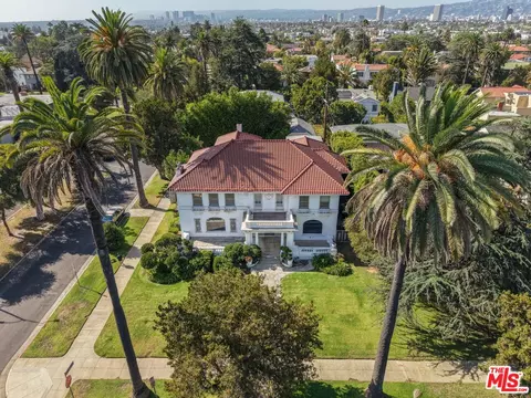 1685 S Victoria Ave, Los Angeles, CA 90019