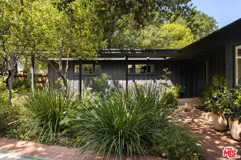 8427 Oswego St, Sunland, CA 91040