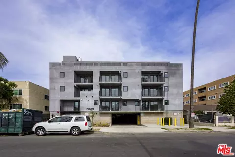 Other - 14629 Erwin St, Van Nuys, CA 91411 photo 2 of 9
