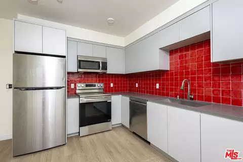 Kitchen - 14629 Erwin St, Van Nuys, CA 91411 photo 2 of 4