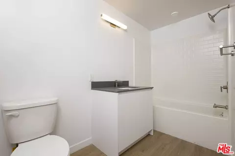 Bath - 14629 Erwin St, Van Nuys, CA 91411 photo 1 of 2