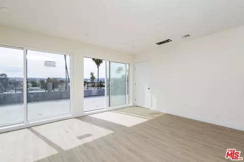 Other - 14629 Erwin St, Van Nuys, CA 91411 photo 7 of 9