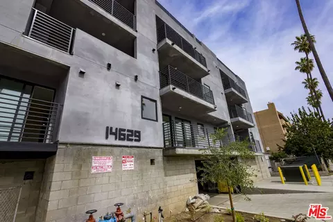 Other - 14629 Erwin St, Van Nuys, CA 91411 photo 3 of 9