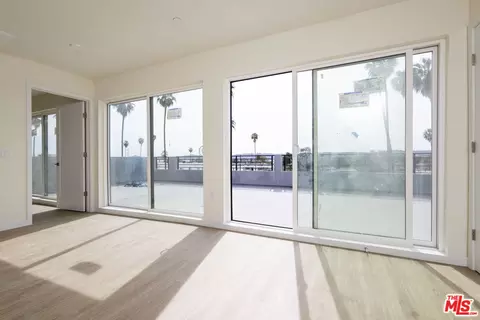 Other - 14629 Erwin St, Van Nuys, CA 91411 photo 8 of 9