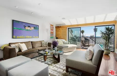 37 Sea Colony Dr, Santa Monica, CA 90405