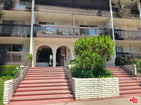 5334 N Lindley Ave #303, Encino, CA 91316