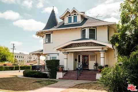 2957 Brighton Ave, Los Angeles, CA 90018