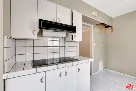 Kitchen - 120 Annandale Rd, Pasadena, CA 91105 photo 2 of 4