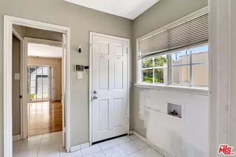 Entry Way - 120 Annandale Rd, Pasadena, CA 91105 photo 1 of 2