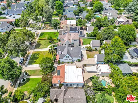 View/Area - 120 Annandale Rd, Pasadena, CA 91105 photo 3 of 4