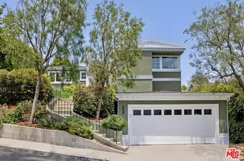 9833 Kincardine Ave, Los Angeles, CA 90034