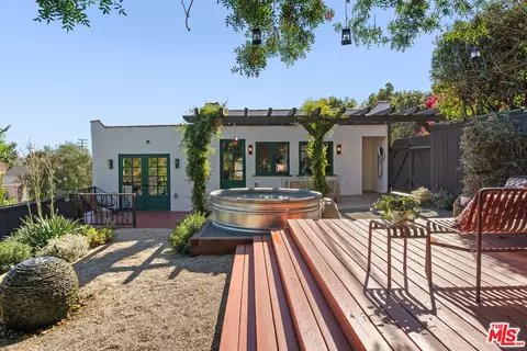 6132 Mount Angelus Dr, Los Angeles, CA 90042