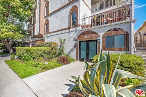 1616 Granville Ave #202, Los Angeles, CA 90025