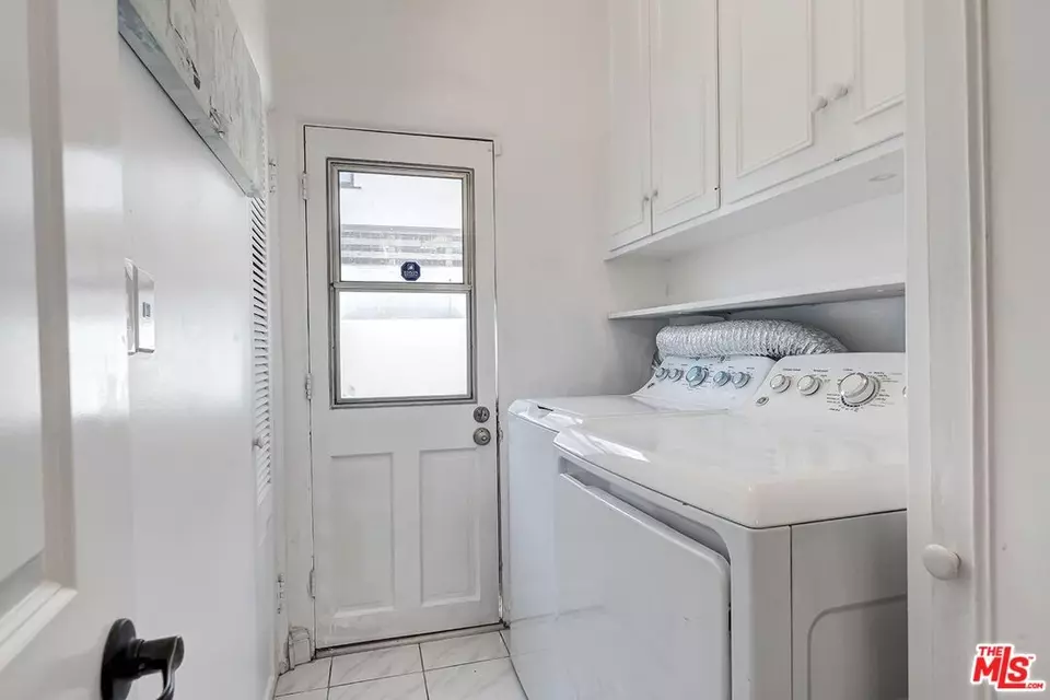 Other - 218 S Peck Dr, Beverly Hills, CA 90212 photo 3 of 5