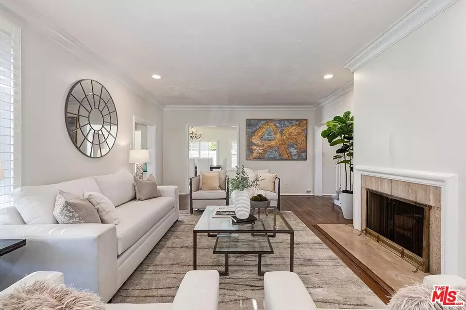Living - 218 S Peck Dr, Beverly Hills, CA 90212 photo 7 of 11