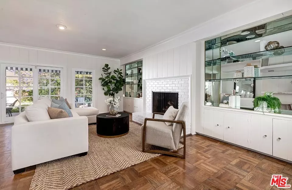Living - 218 S Peck Dr, Beverly Hills, CA 90212 photo 11 of 11