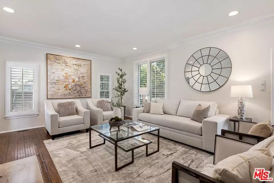 Living - 218 S Peck Dr, Beverly Hills, CA 90212 photo 5 of 11