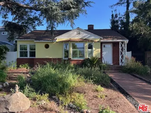 3007 W Clark Ave, Burbank, CA 91505