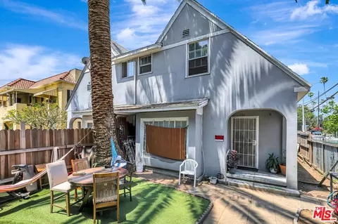 853 N Ridgewood Pl, Los Angeles, CA 90038